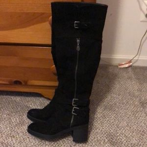 Guess boots